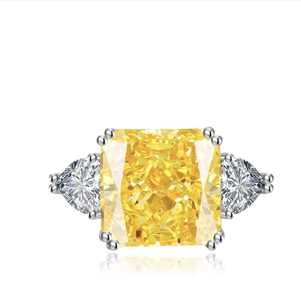 Emerald Diamond Ring 2