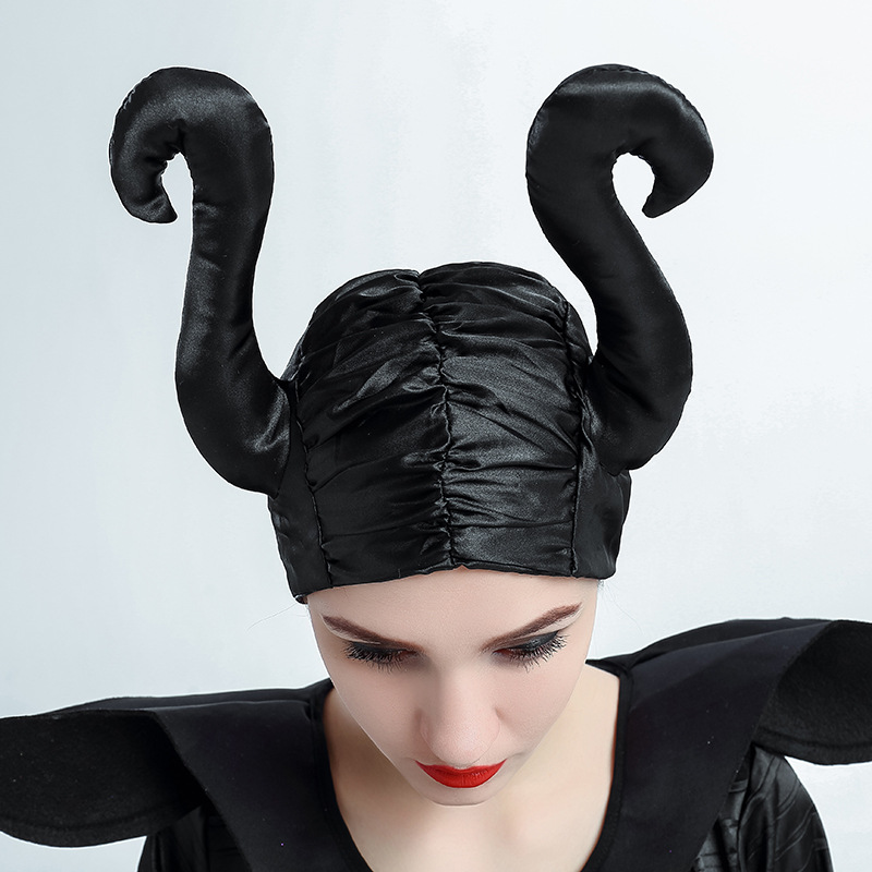 Witch Costume Image 7