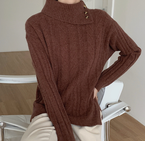 Pullover Sweater Image 4