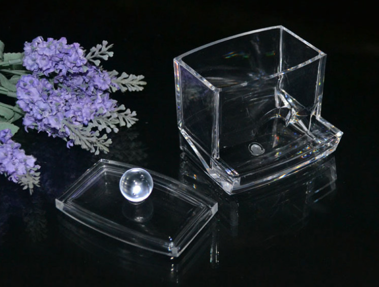 Cotton Swab Box Image 1