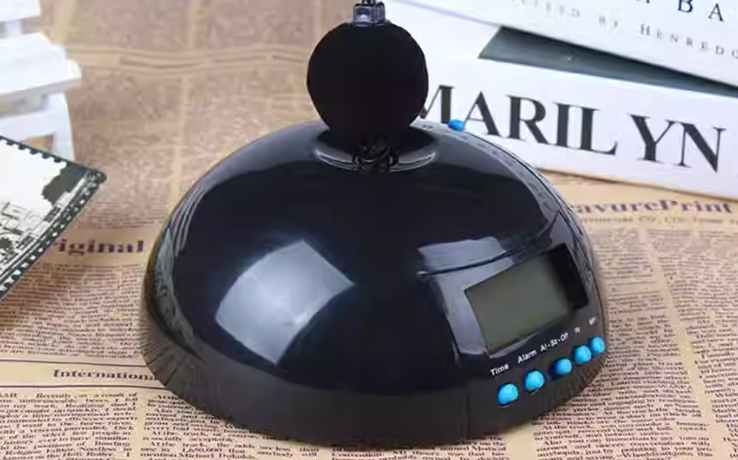 Flying Alarm Clock Image 5
