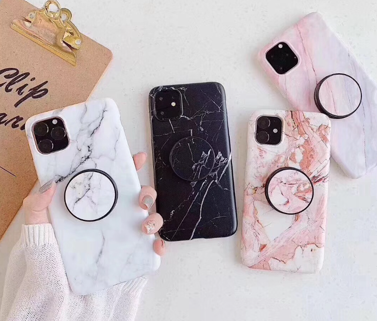Exhibición de fundas para teléfono