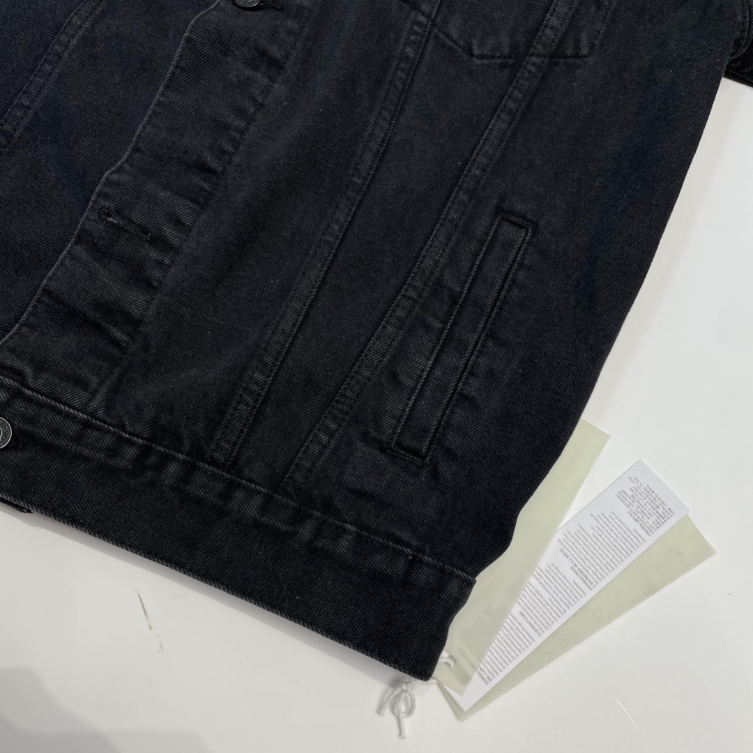 Trendy Black Denim Jacket