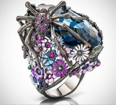 Elegant Spider Ring