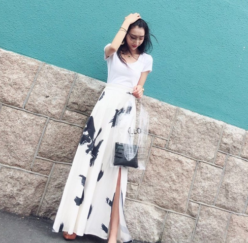 High-waisted A-line skirt - Image 1