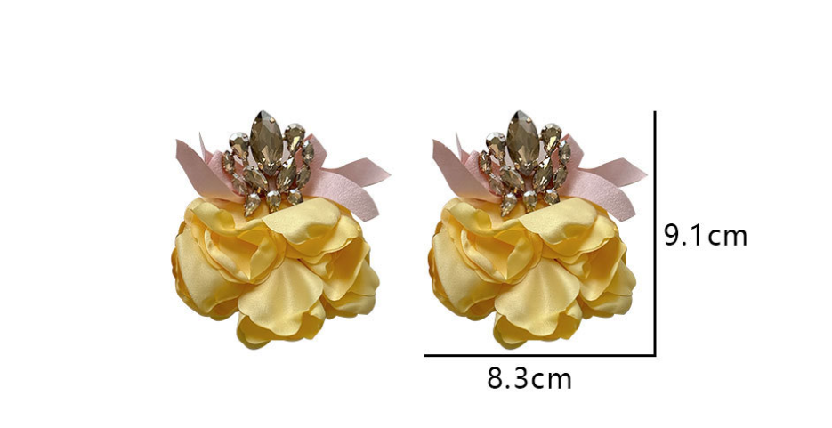 Elegant Petals Rhinestone Earrings 1