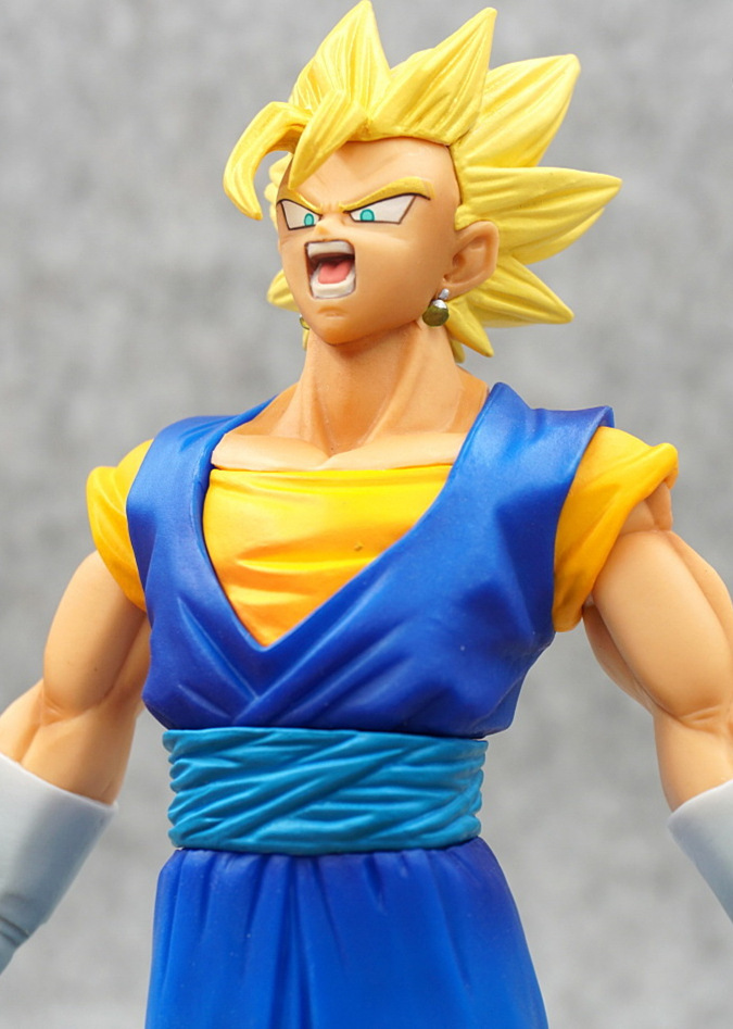 Goku and Vegeta Fusion Figure - Side View