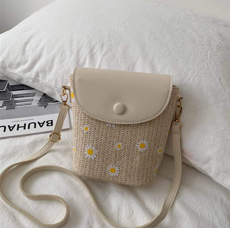 Woven Bucket Bag Style