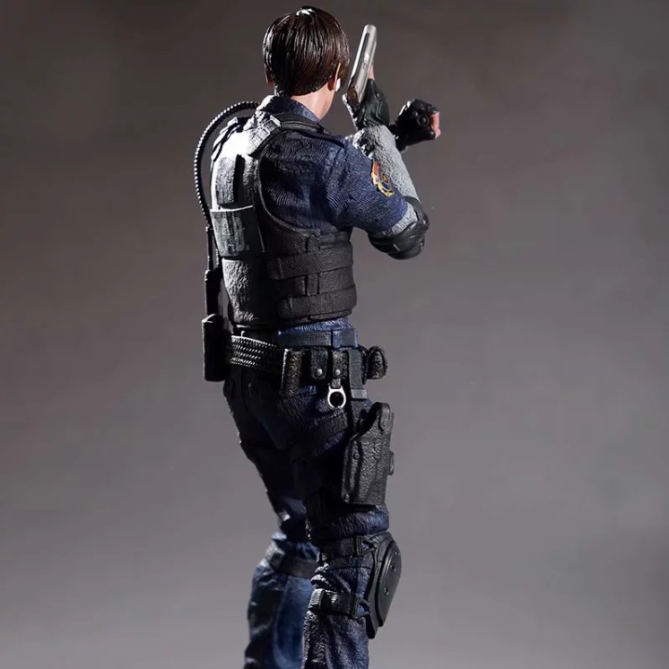 Resident Evil Leon Scott Kennedy Figure 2