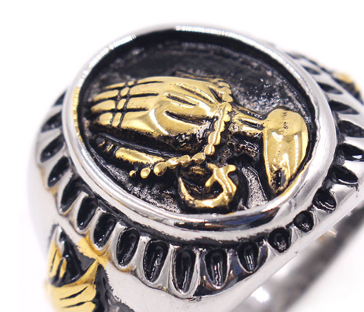 Praying Hands Ring Image 2