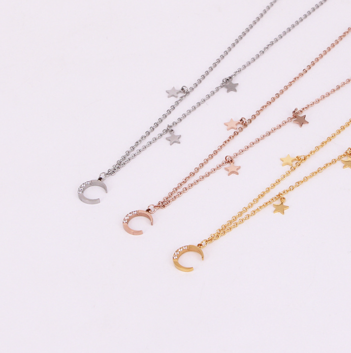 Elegant Clasp Design