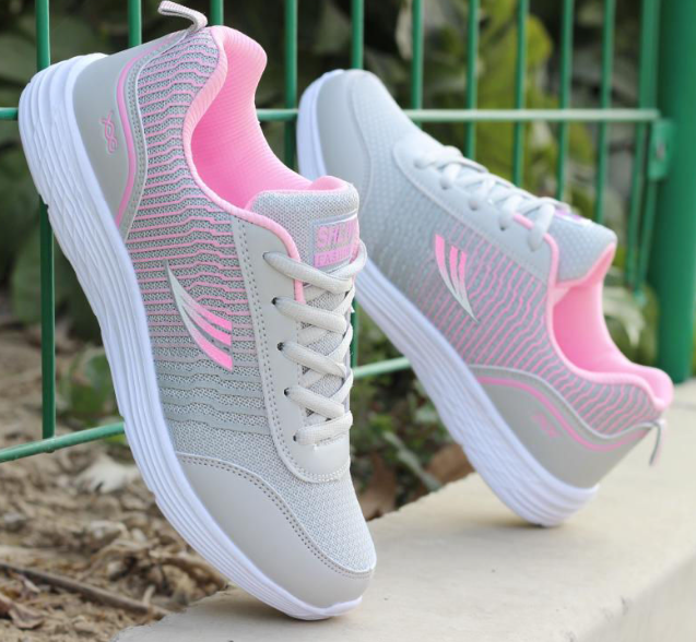 Women's Sports Shoes Image 1