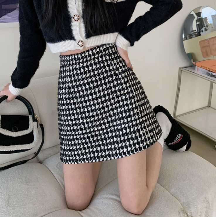 Wool Skirt Image 1
