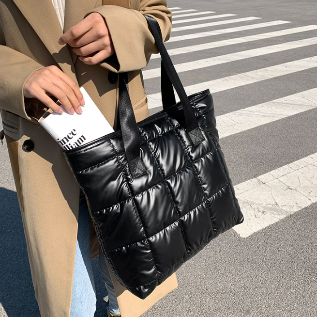 Imagen de Bolsa Puffer Lila 4