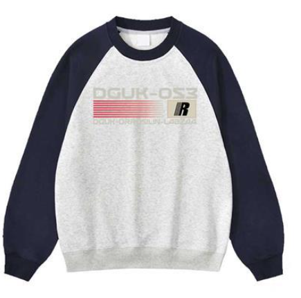 Women's Sweater Image 3
