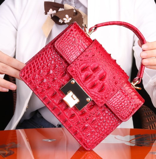 Crocodile Pattern Shoulder Bag