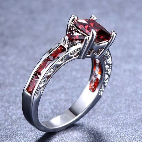 Classic Square Cut Inlaid Black Zircon Ring 3