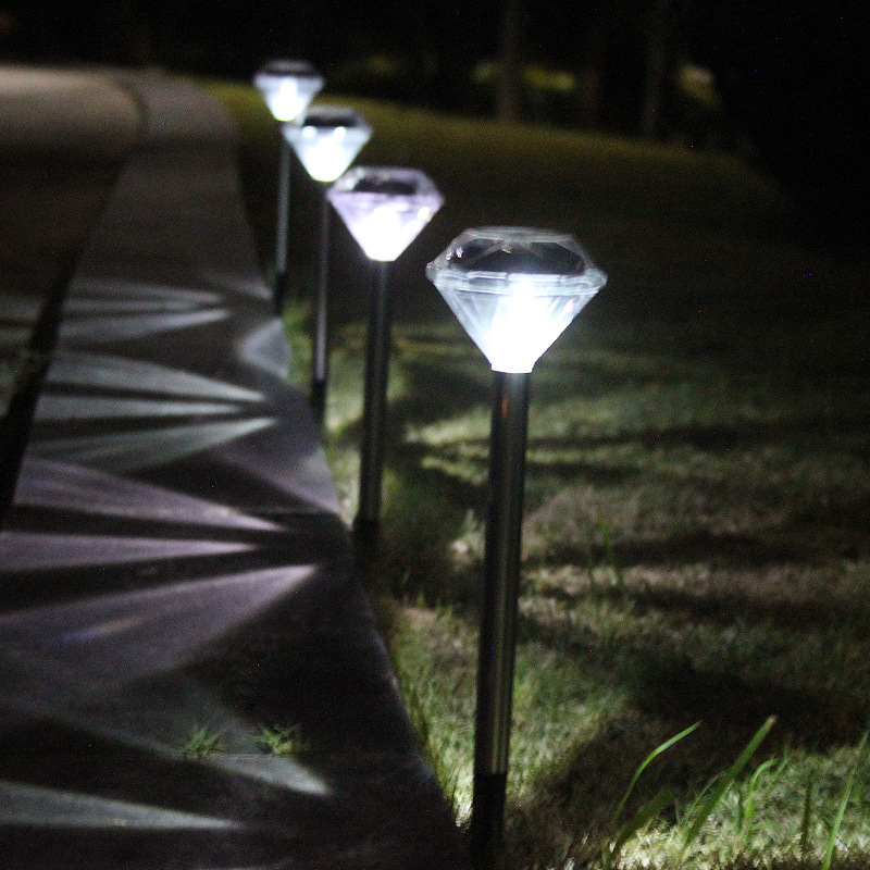Solar Lawn Light 1