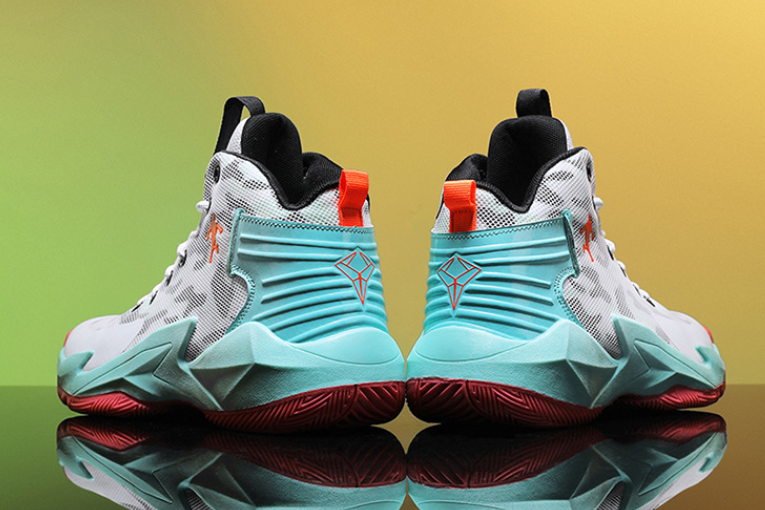 Basketball Shoe Image 6