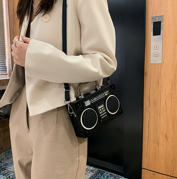 Stylish Handbag Image 3