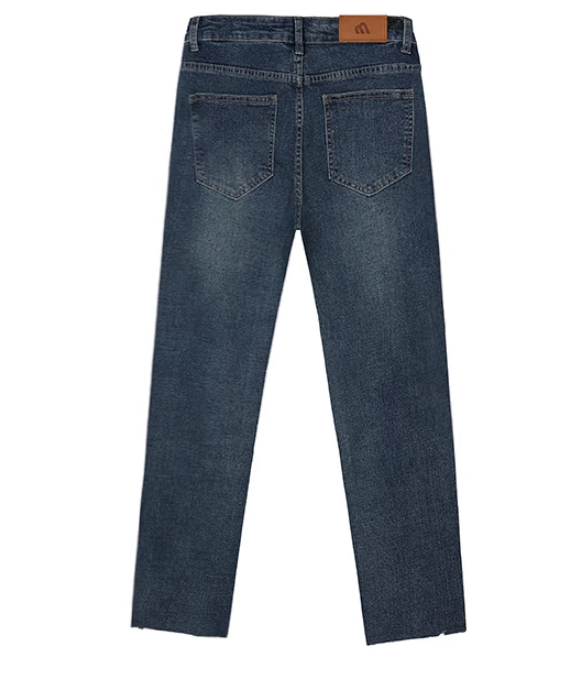 Ankle Jeans Lifestyle Image