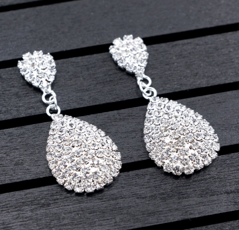 Bridal Jewelry Close-up
