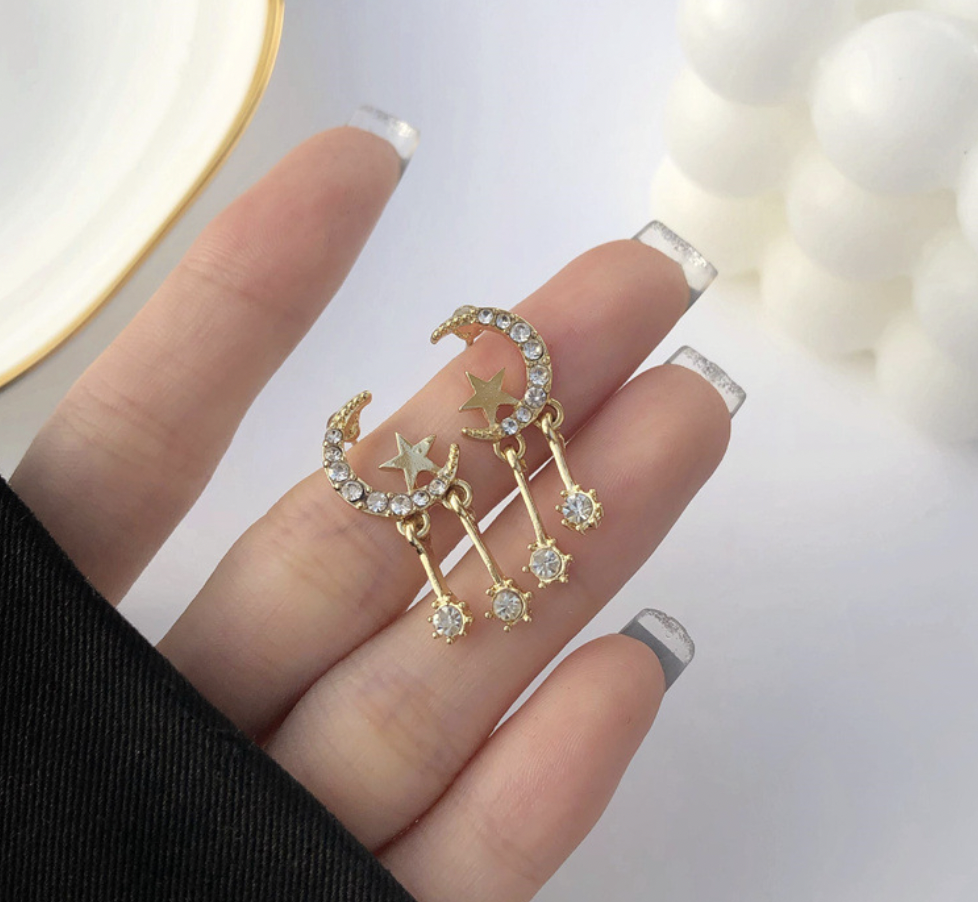 Starry Moon Earrings Gold
