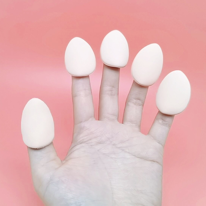 Mini makeup sponge 3