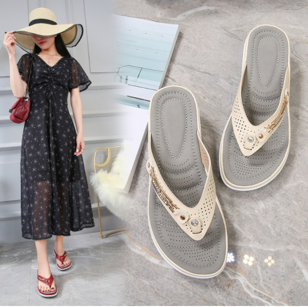 Wedge Sandals Image 1