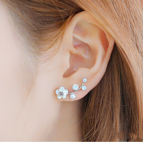 Shell Flower Pearl Stud Earrings - Gold