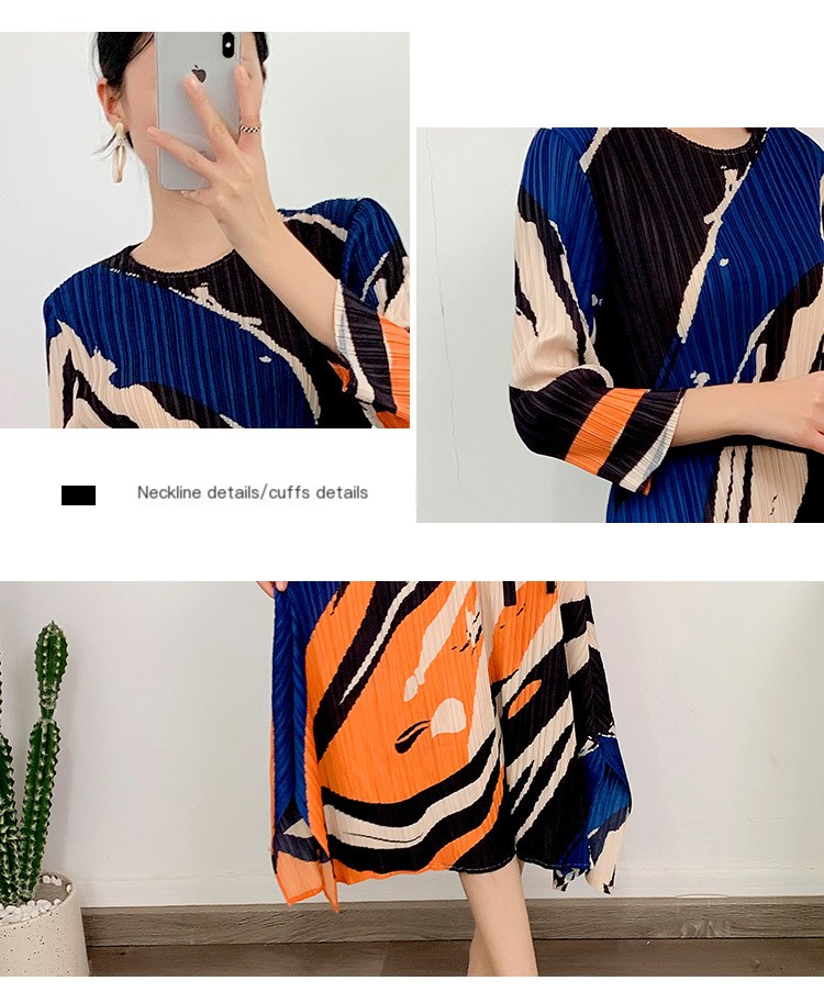 Geometric Printed Pleated Dress