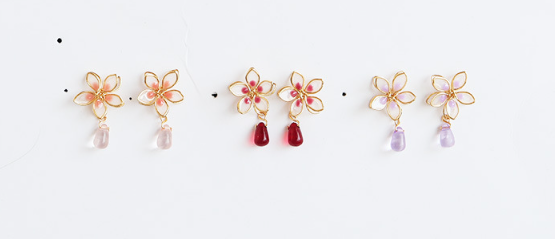 Sakura Ear Clip Red