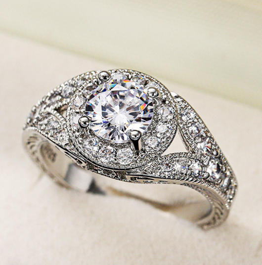 Geometric Hollow Diamond Ring Image 4