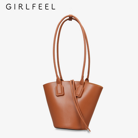 Stylish Shoulder Bag Image 1