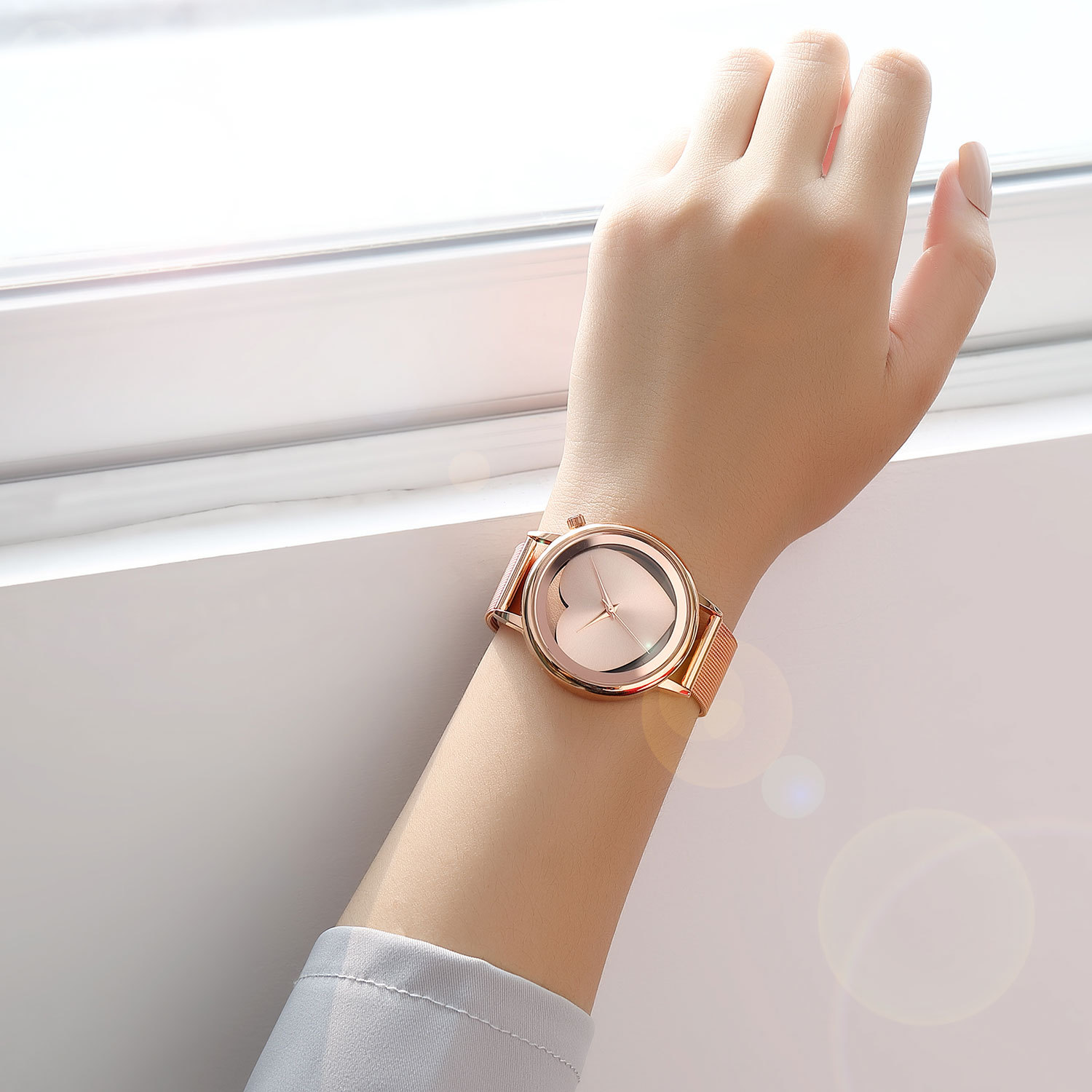 GEEKTHINK Heart-Shaped Watch 1