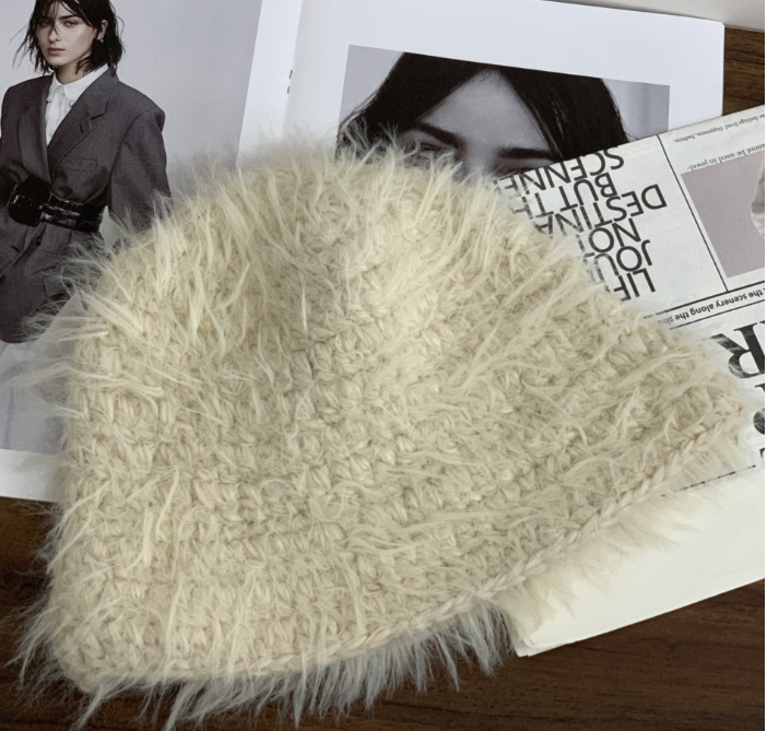 Korean Version Soft Waxy Long Wool Baotou Knitted Hat - White