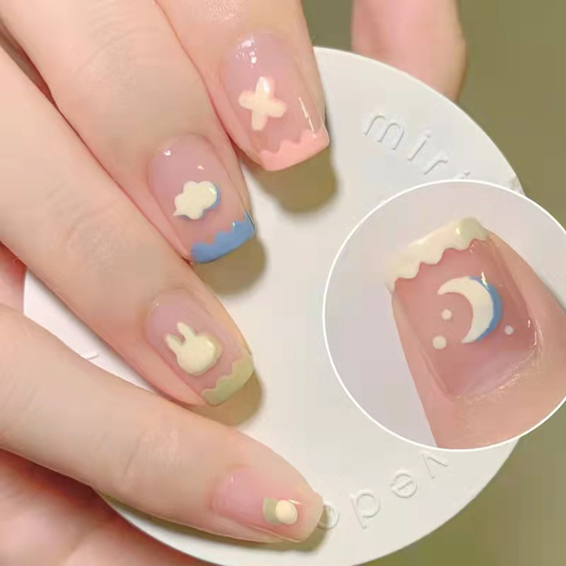 Cloud White Rabbit Nail Art