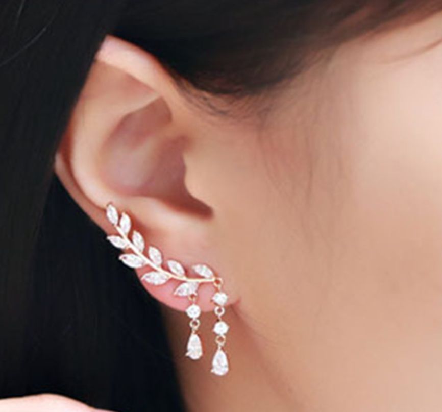 Leaf Design Tassel Earrings