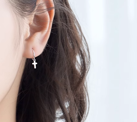 Pendientes de cruz de oro