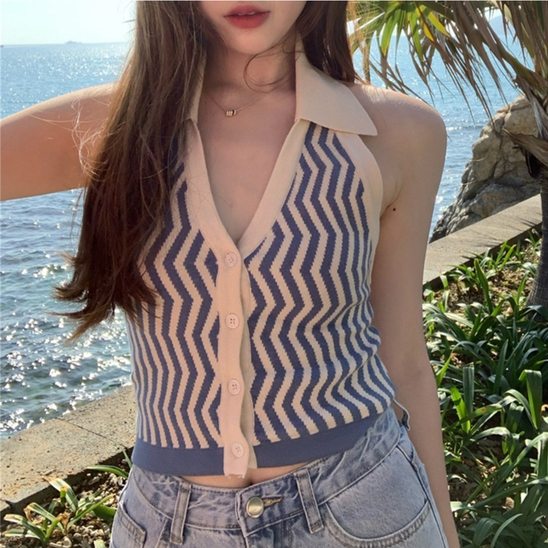 Striped Sleeveless Shirt Detail