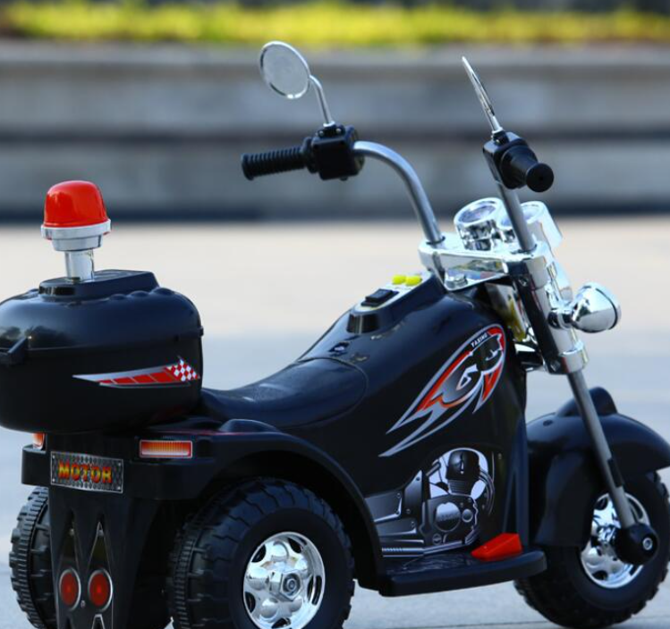 Dazzling Electric Motorcycle Image 4