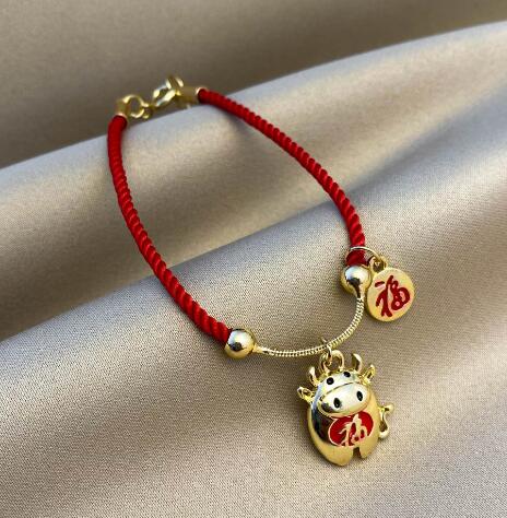 Red String Bracelet 2