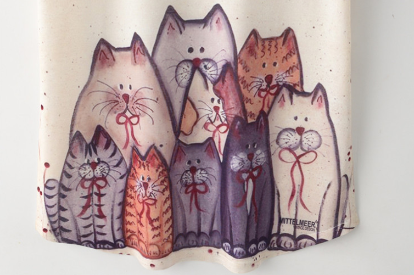 Cat Print T-shirt Image 4