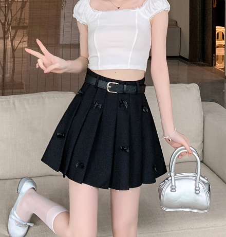 High Waist Pleated Skirt Image 4