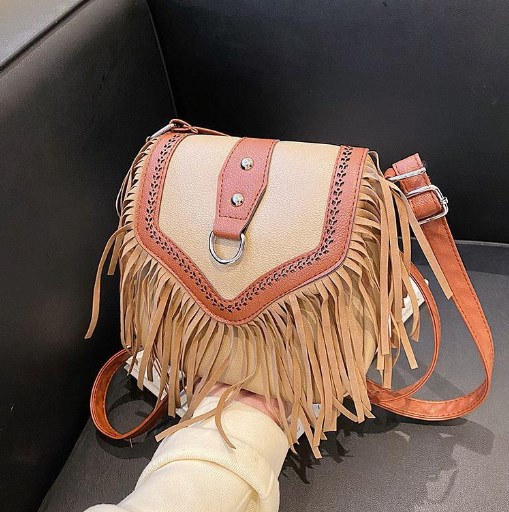 Minimalist Shoulder Bag - Details