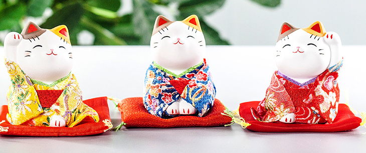 Fortune Cat Figurine