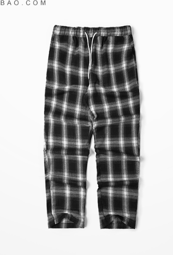 Stylish pocket detail