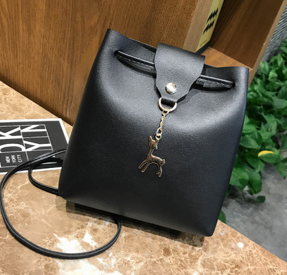 Bucket Bag Image 2