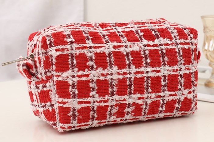 Vintage Knitted Cosmetic Bag