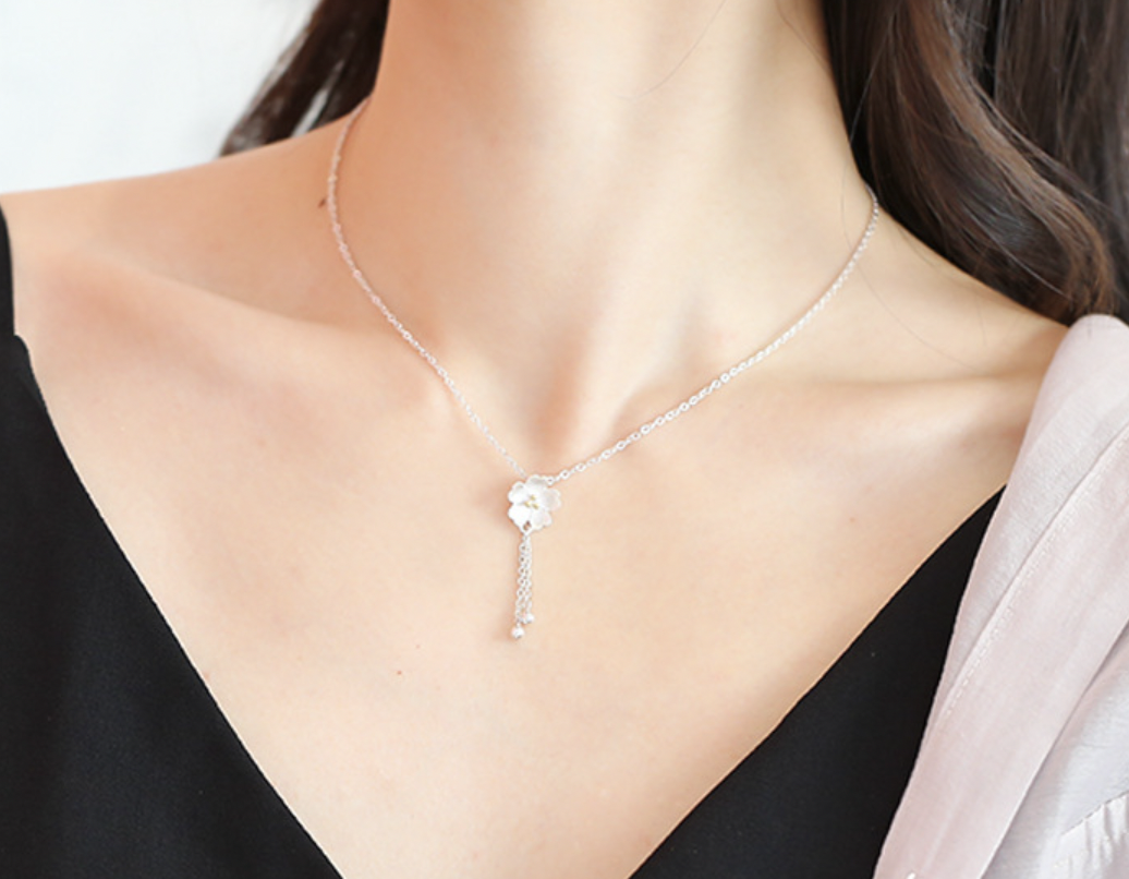 Flower Tassel Cherry Blossom Pendant Necklace Image 3